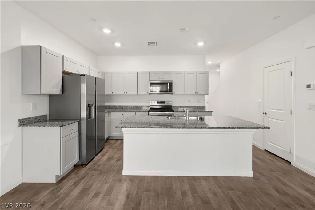 4117 Venus Falls, North Las Vegas, NV 89084
