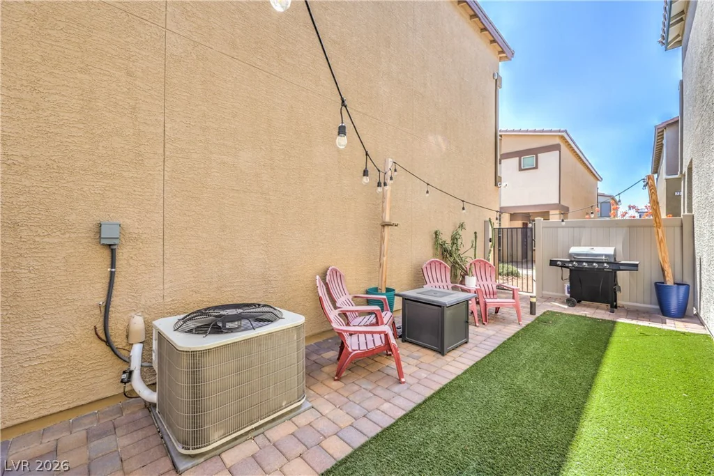 7313 Sunray Point, North Las Vegas, NV 89084