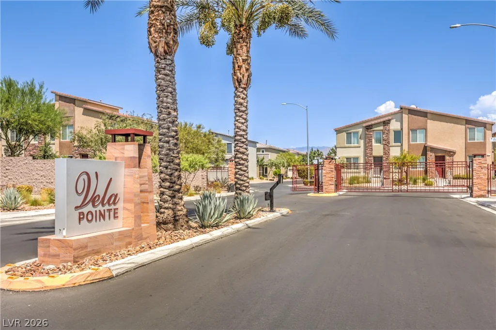 7313 Sunray Point, North Las Vegas, NV 89084