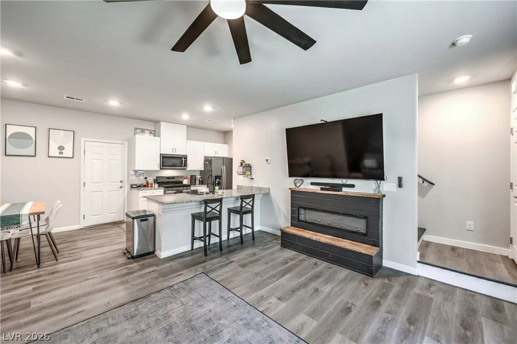 7313 Sunray Point, North Las Vegas, NV 89084