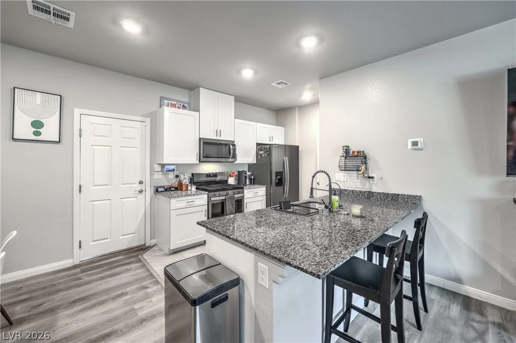 7313 Sunray Point, North Las Vegas, NV 89084