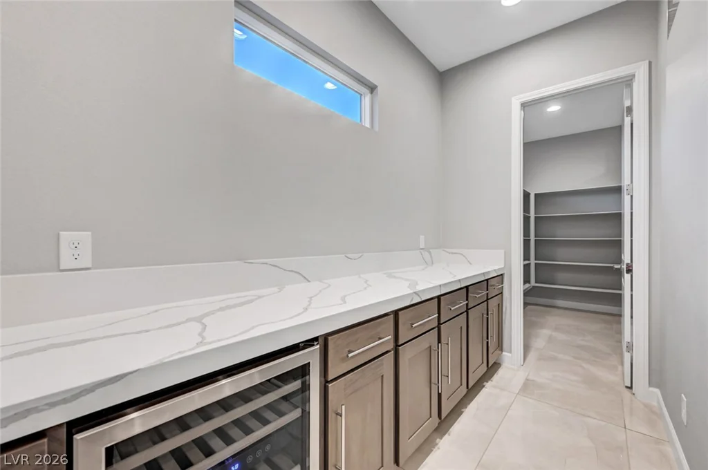 8477 Wolf Mountain, Las Vegas, NV 89129