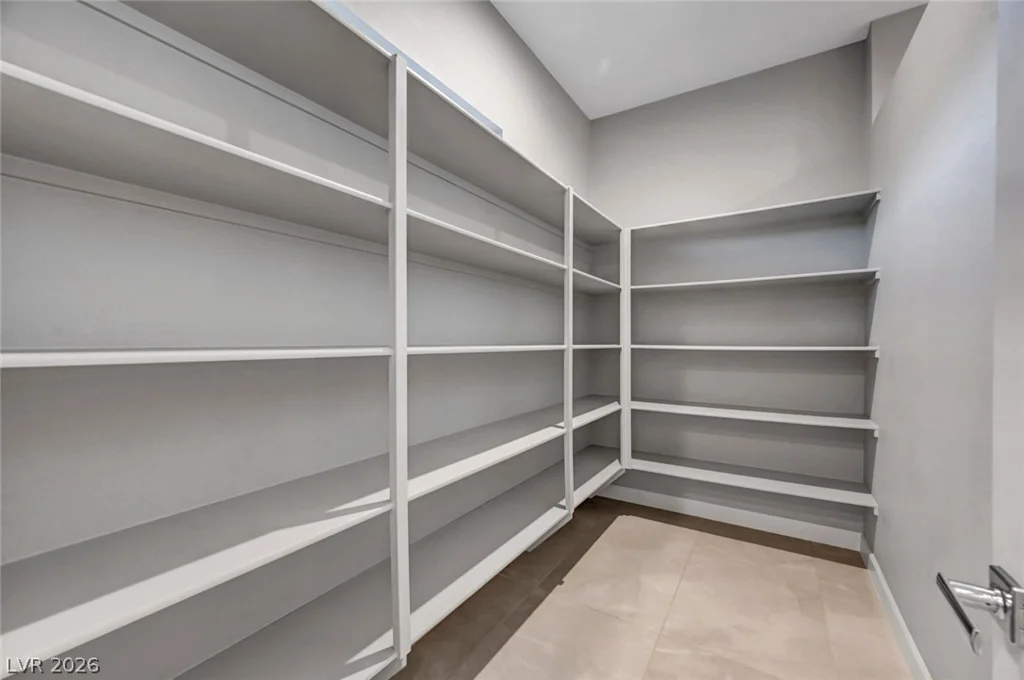 8477 Wolf Mountain, Las Vegas, NV 89129