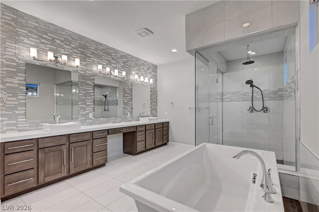 8477 Wolf Mountain, Las Vegas, NV 89129