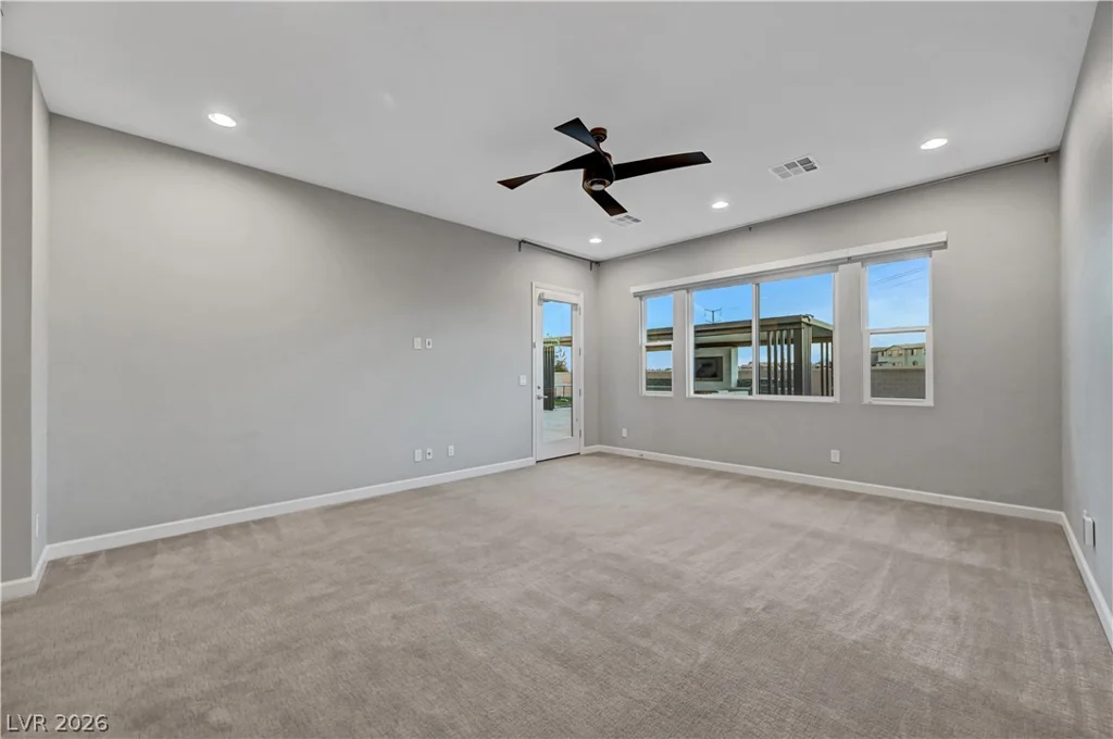 8477 Wolf Mountain, Las Vegas, NV 89129
