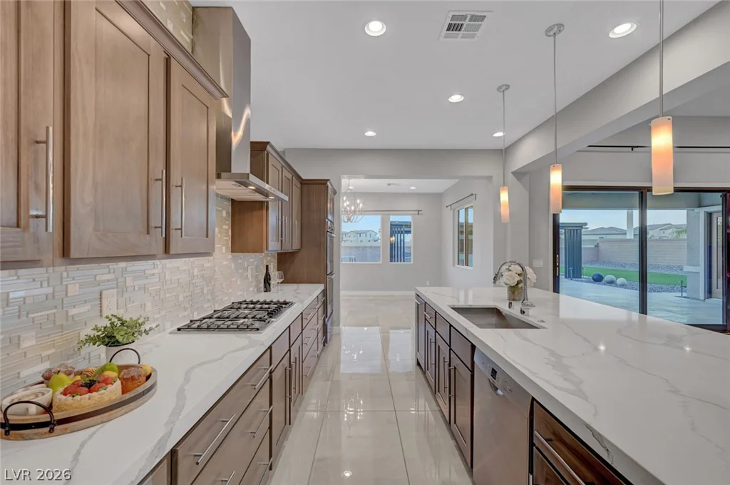 8477 Wolf Mountain, Las Vegas, NV 89129