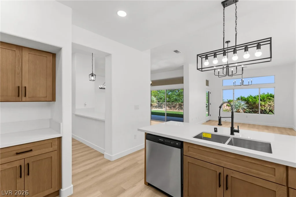 10701 Back Plains, Las Vegas, NV 89134