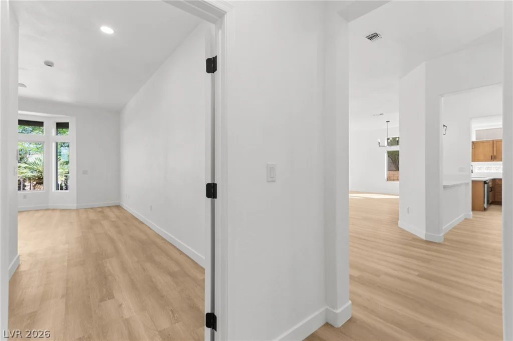 10701 Back Plains, Las Vegas, NV 89134