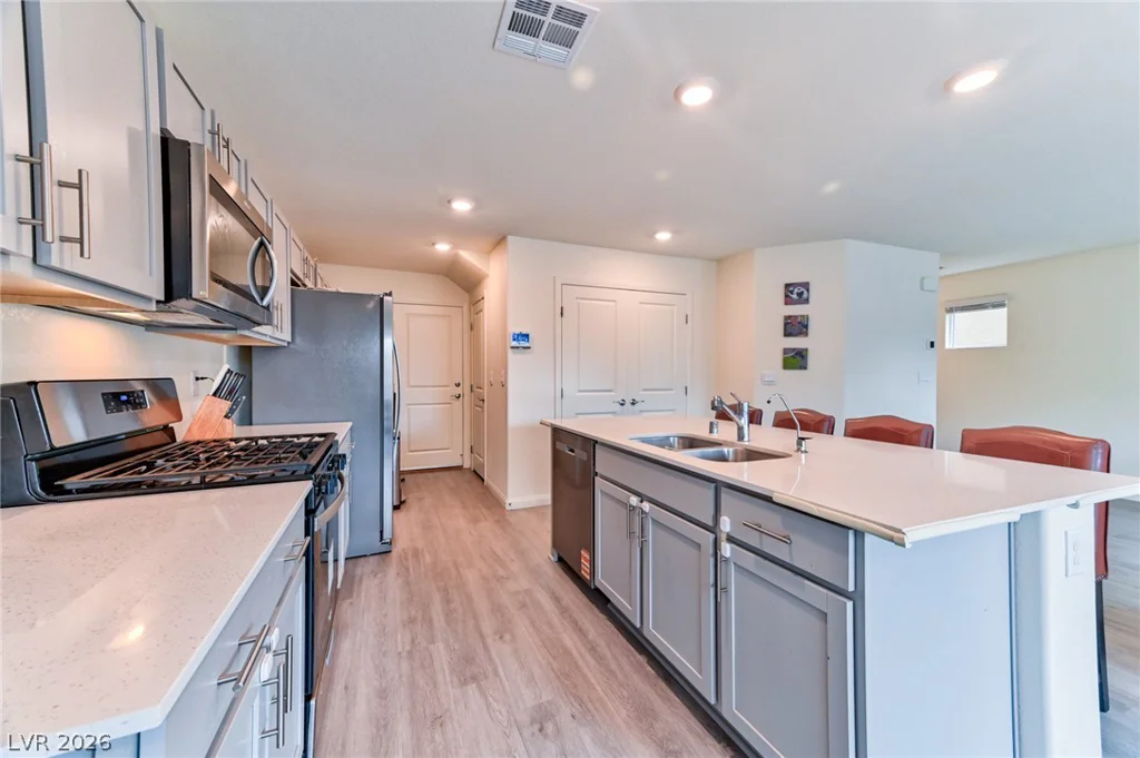 10395 Luna Mezzo, Las Vegas, NV 89141
