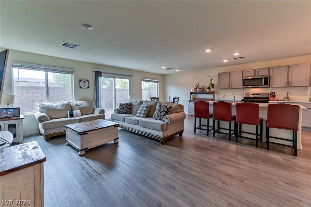 10395 Luna Mezzo, Las Vegas, NV 89141