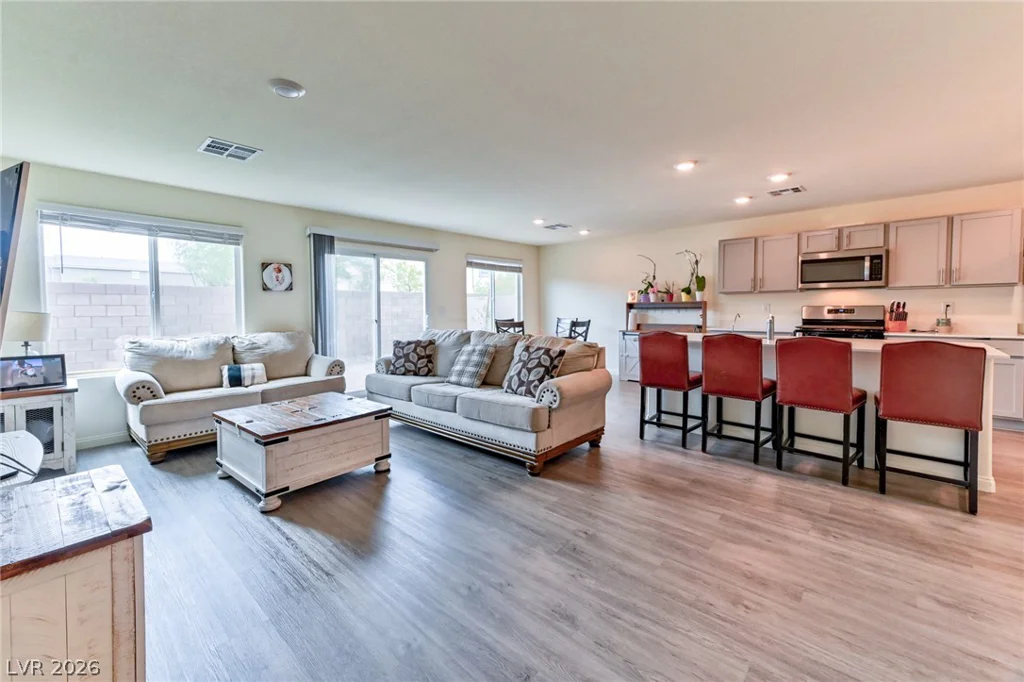 10395 Luna Mezzo, Las Vegas, NV 89141