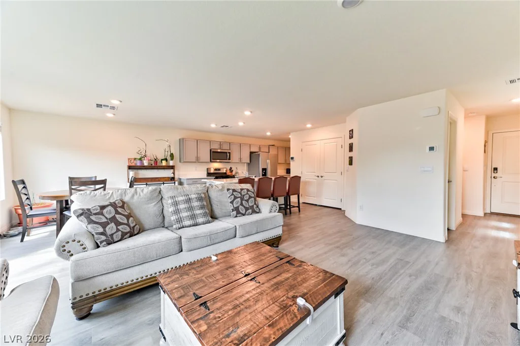 10395 Luna Mezzo, Las Vegas, NV 89141