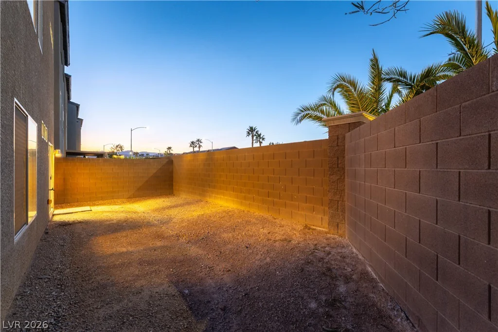 8012 Carpenter Creek, Las Vegas, NV 89113