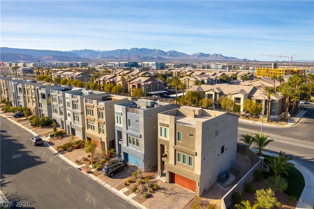 8012 Carpenter Creek, Las Vegas, NV 89113