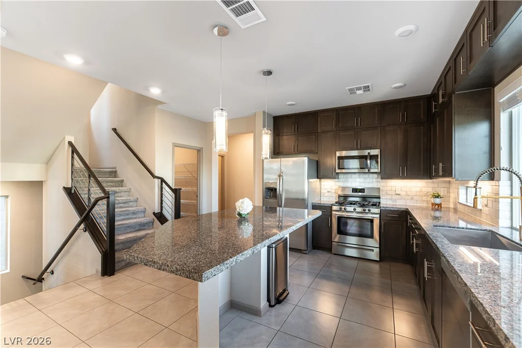 8012 Carpenter Creek, Las Vegas, NV 89113