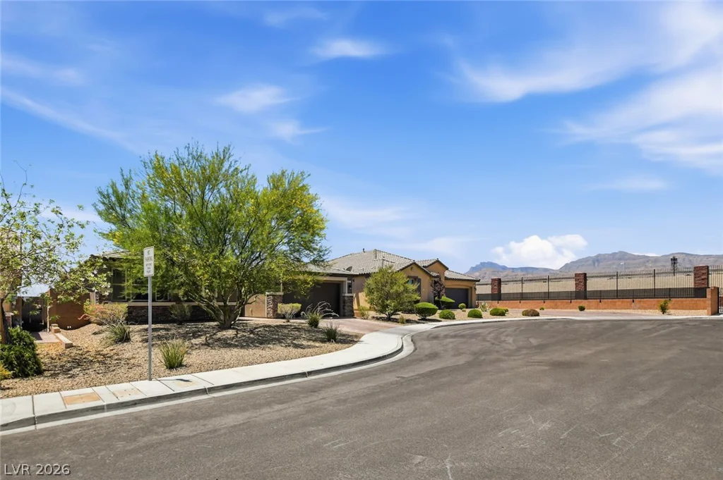 9675 Bruschi Ridge, Las Vegas, NV 89149