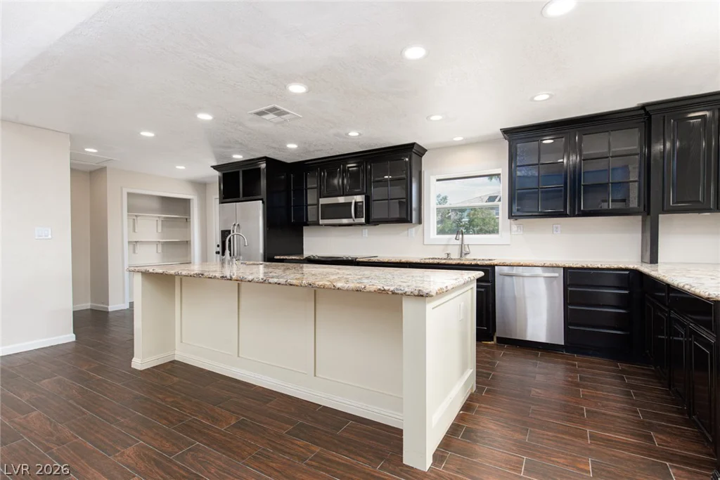 7295 Torrey Pines, Las Vegas, NV 89131