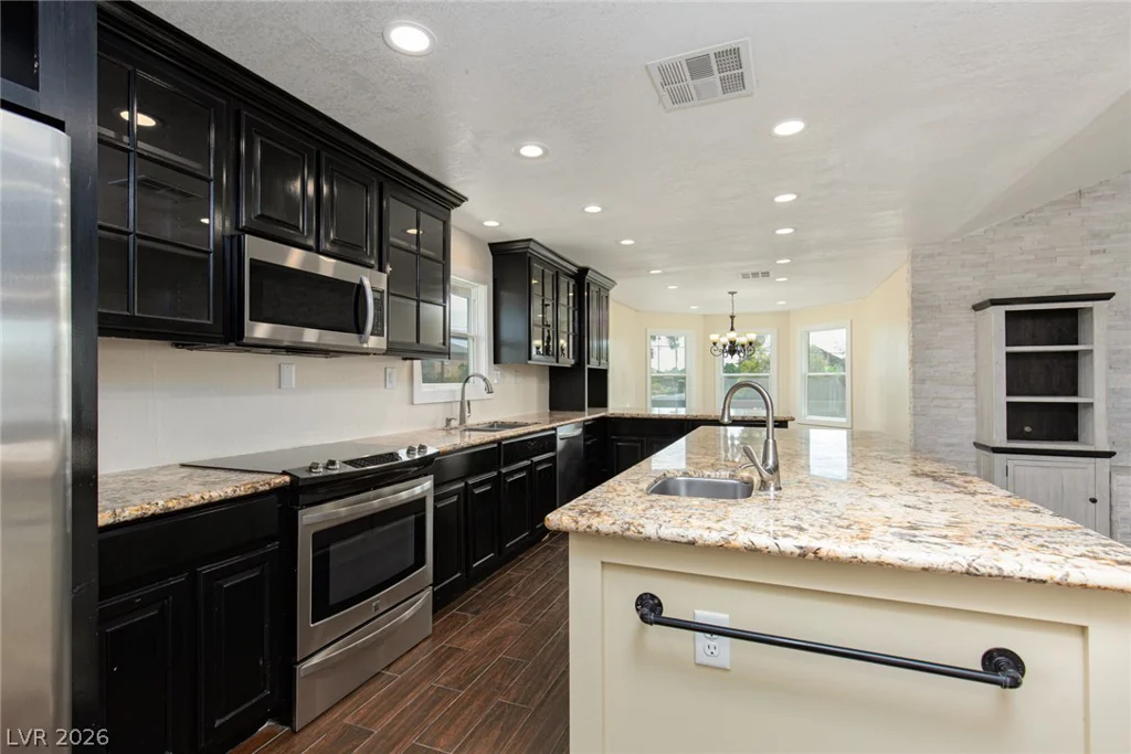 7295 Torrey Pines, Las Vegas, NV 89131