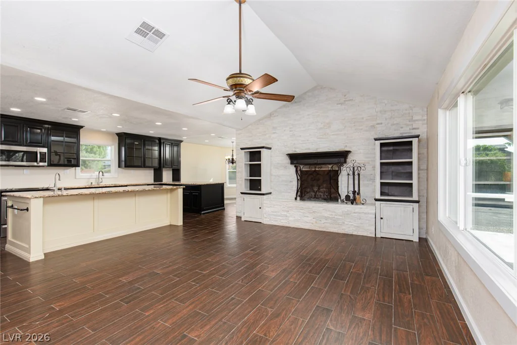 7295 Torrey Pines, Las Vegas, NV 89131