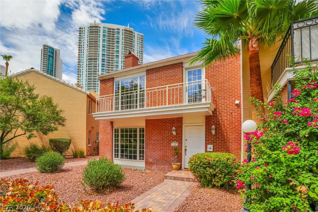 548 Tam O Shanter, Las Vegas, NV 89109