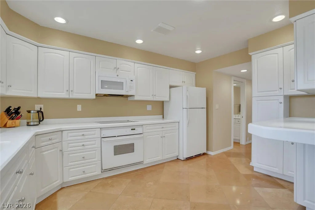 548 Tam O Shanter, Las Vegas, NV 89109