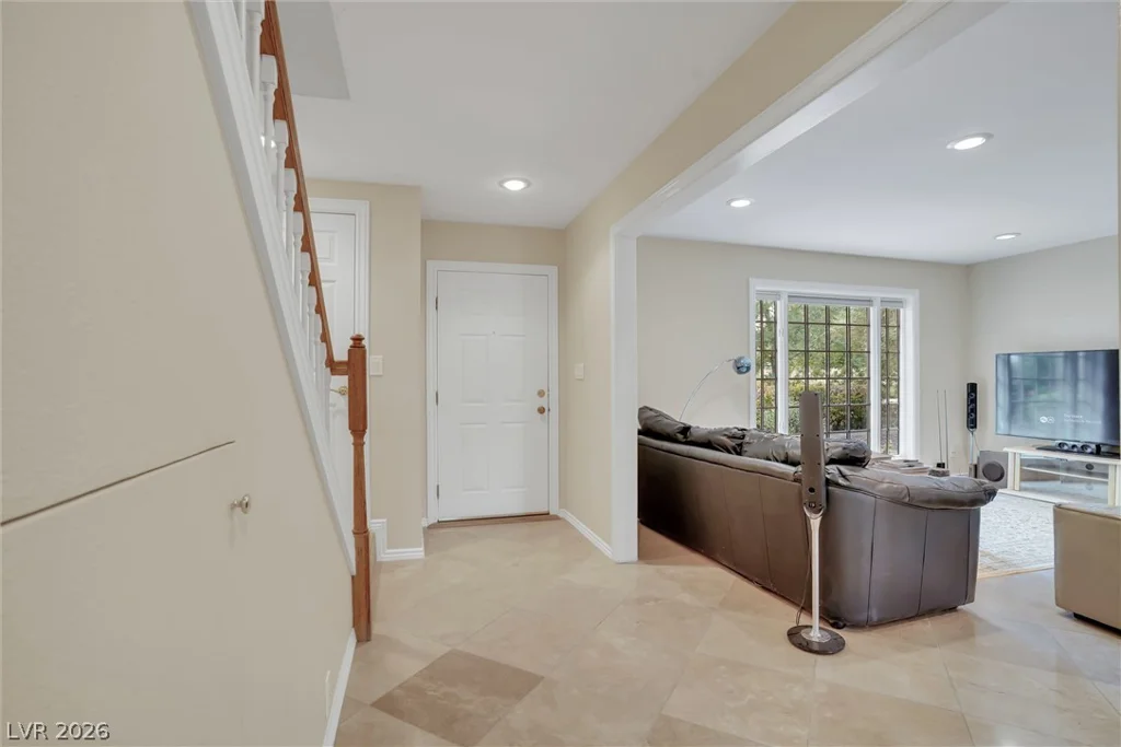 548 Tam O Shanter, Las Vegas, NV 89109
