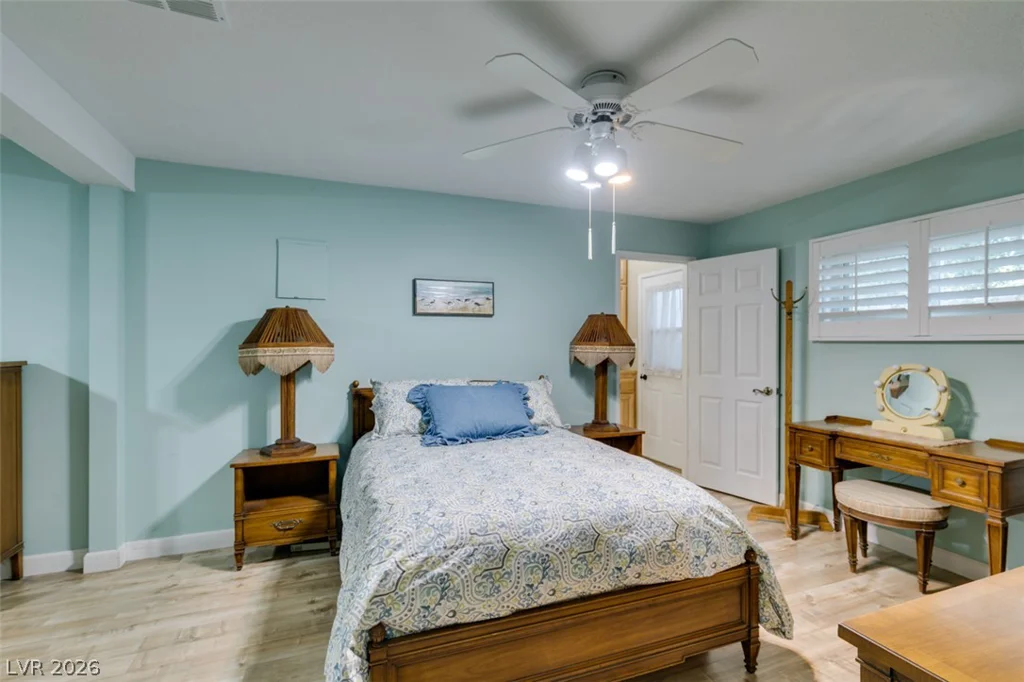 661 Burton, Henderson, NV 89015