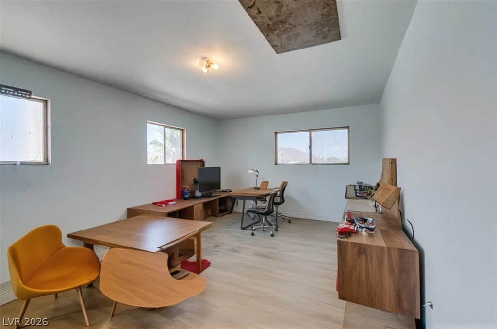 661 Burton, Henderson, NV 89015