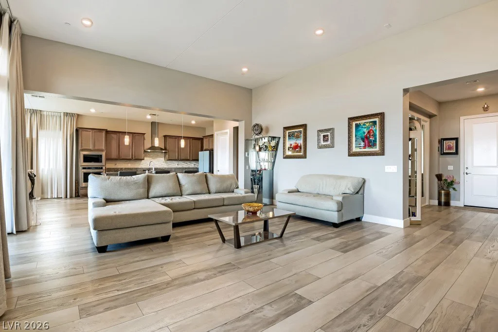 52 Thorn Creek, Henderson, NV 89011