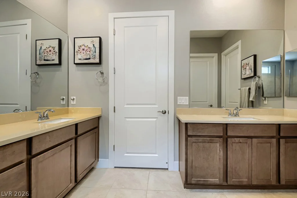 52 Thorn Creek, Henderson, NV 89011