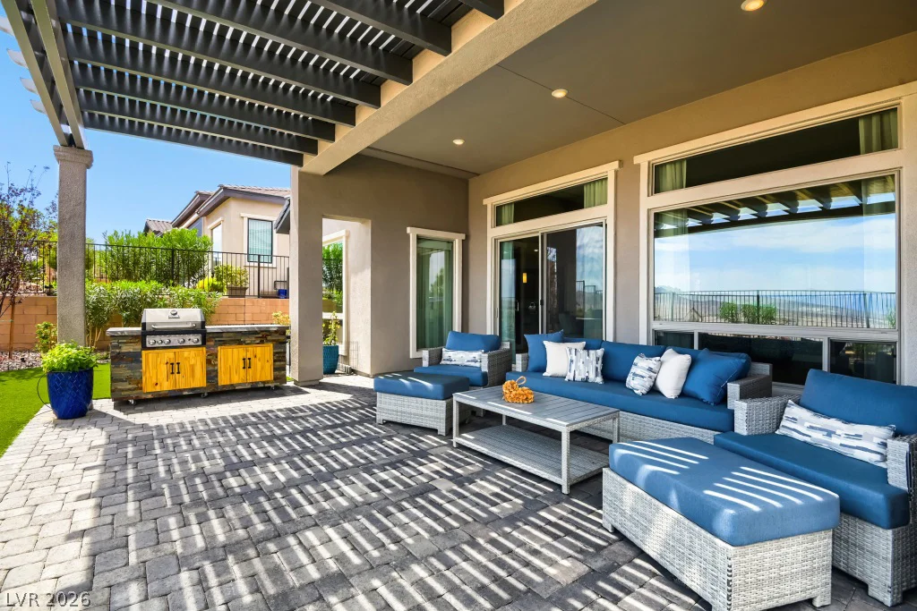 52 Thorn Creek, Henderson, NV 89011