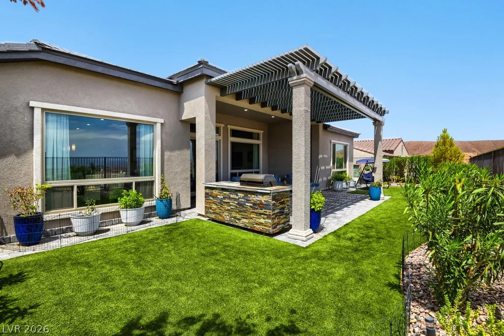 52 Thorn Creek, Henderson, NV 89011