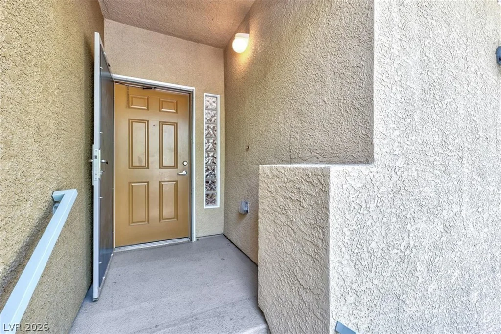 845 Canterra, Las Vegas, NV 89138