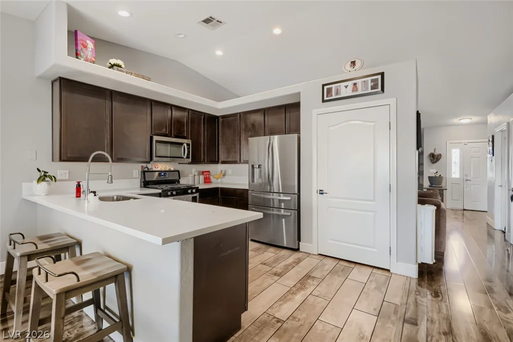 5218 Willowdale, North Las Vegas, NV 89031