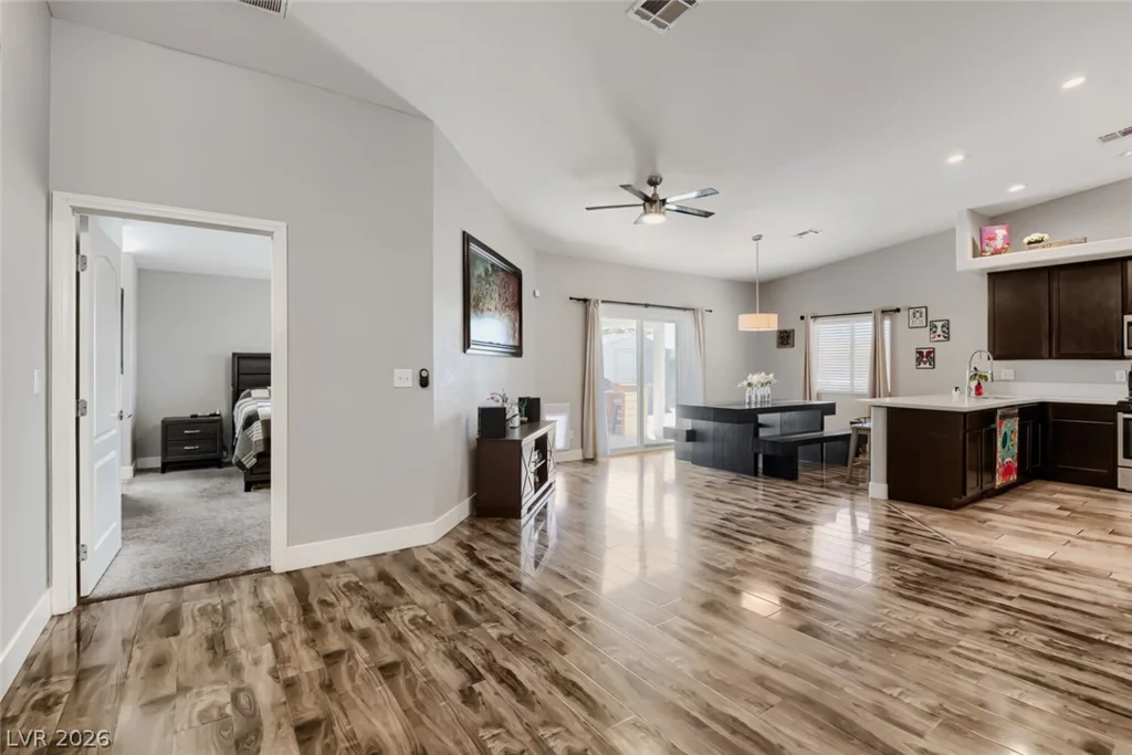 5218 Willowdale, North Las Vegas, NV 89031