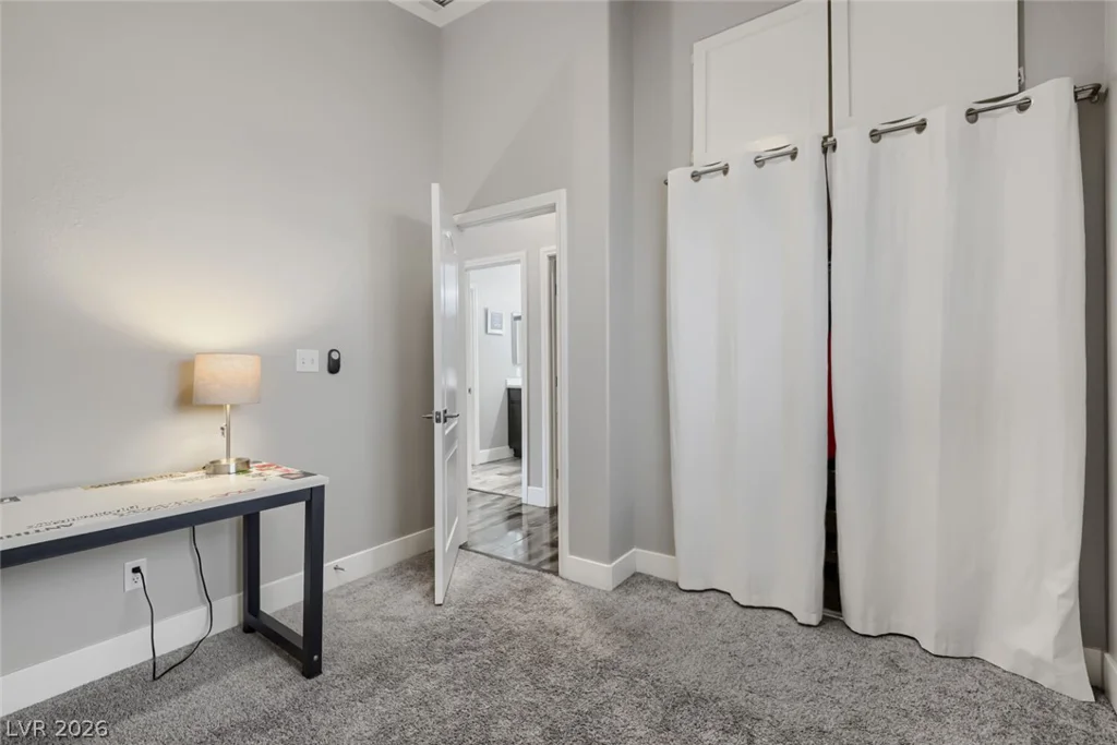 5218 Willowdale, North Las Vegas, NV 89031