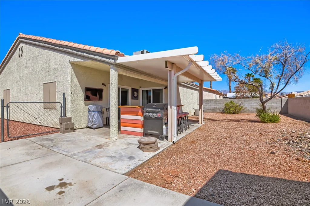 5218 Willowdale, North Las Vegas, NV 89031