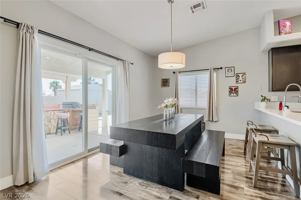 5218 Willowdale, North Las Vegas, NV 89031