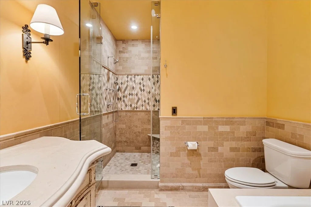 19 Eagles Landing, Las Vegas, NV 89141