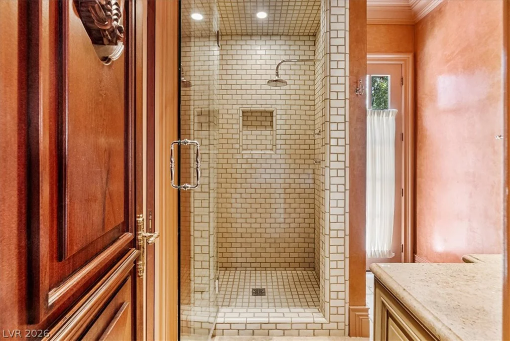 19 Eagles Landing, Las Vegas, NV 89141