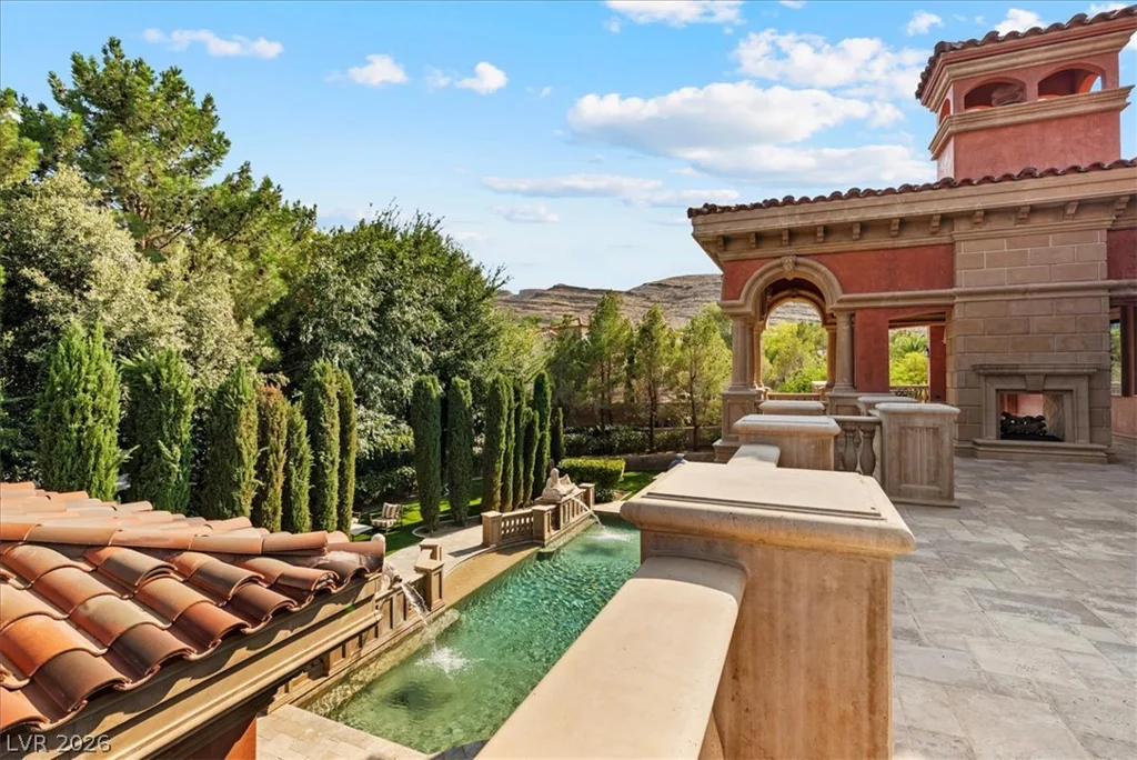 19 Eagles Landing, Las Vegas, NV 89141