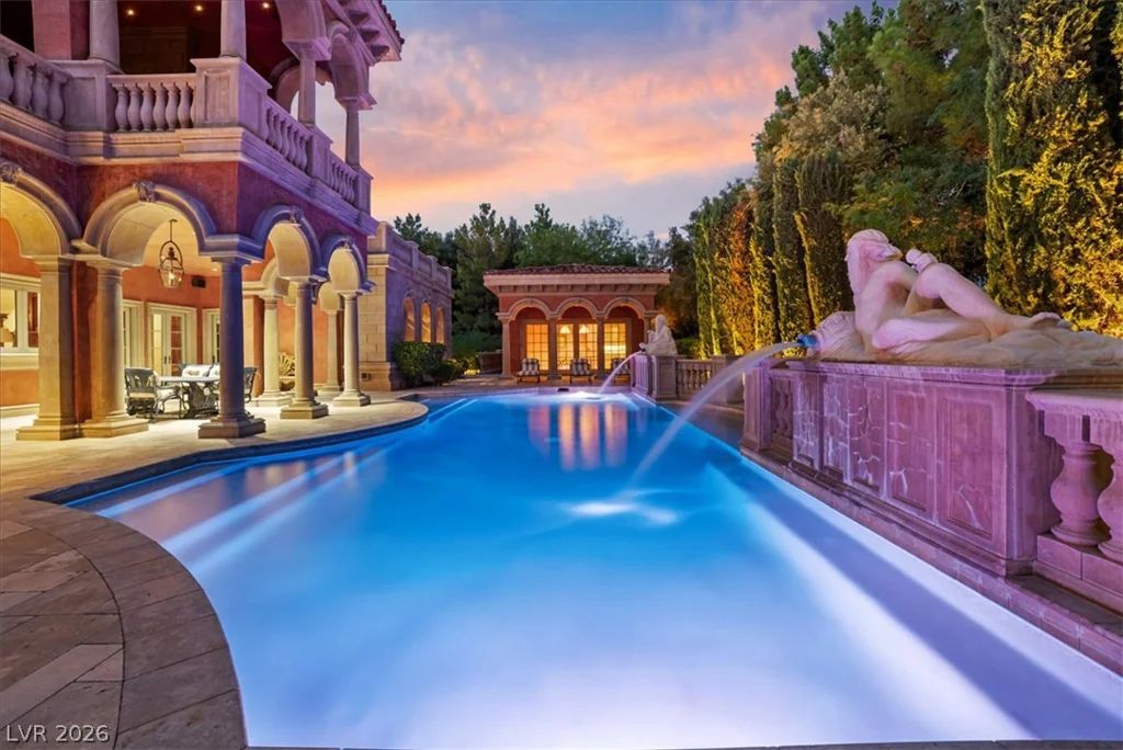 19 Eagles Landing, Las Vegas, NV 89141