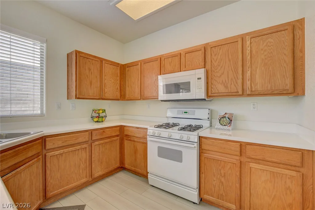 7921 Limbwood, Las Vegas, NV 89131