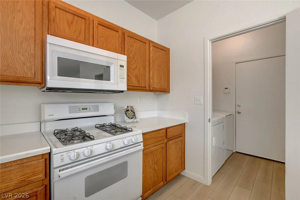 7921 Limbwood, Las Vegas, NV 89131