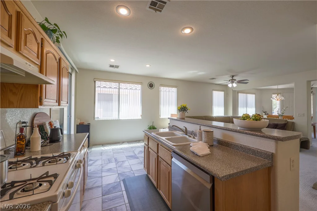3018 Maple Valley, Las Vegas, NV 89117