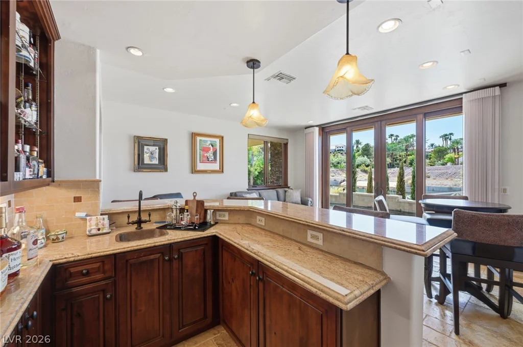 9 Via Del Garda, Henderson, NV 89011