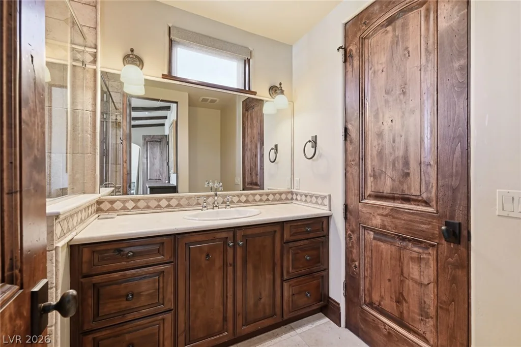9 Via Del Garda, Henderson, NV 89011
