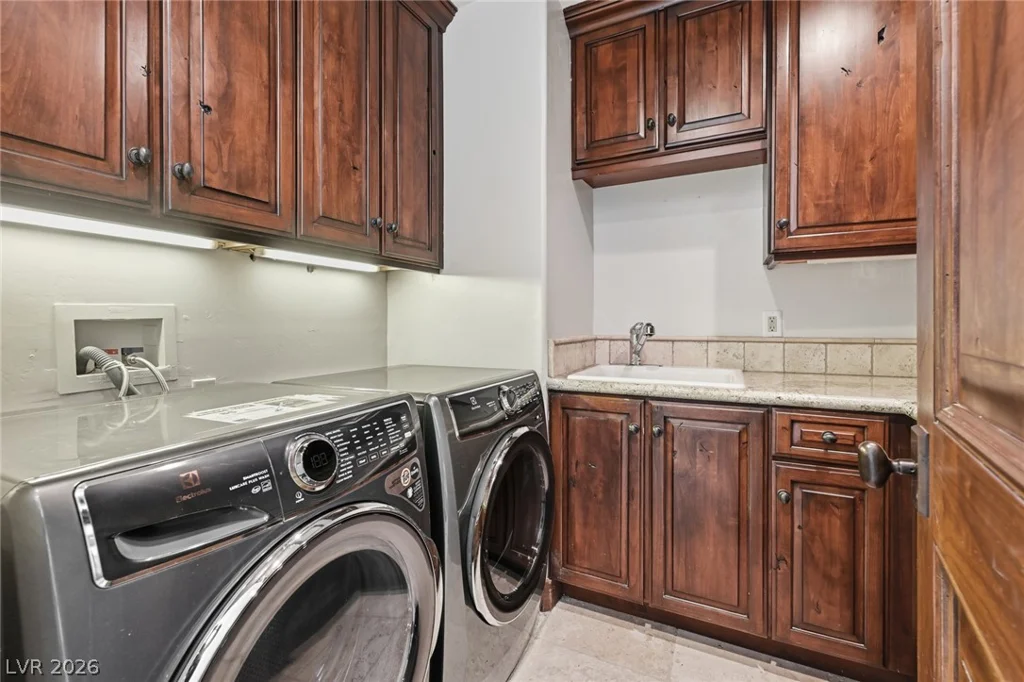 9 Via Del Garda, Henderson, NV 89011