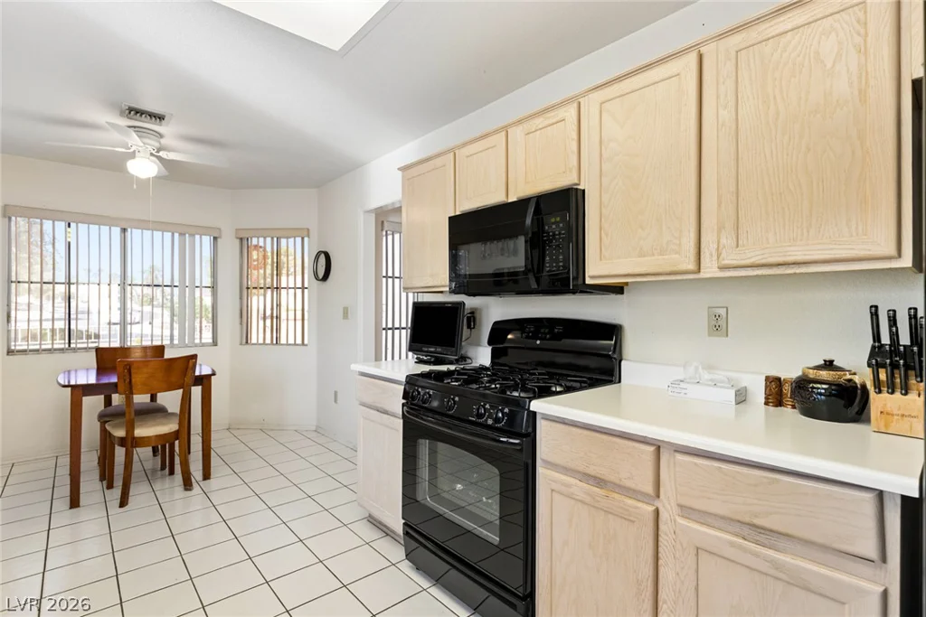 2400 Sunup, Las Vegas, NV 89134