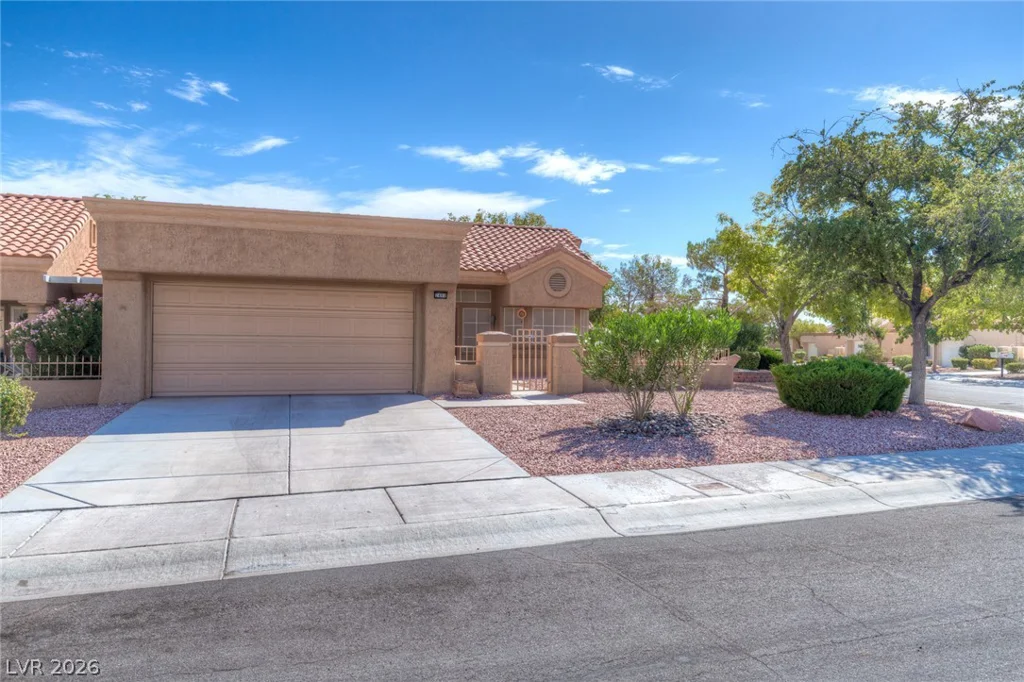 2400 Sunup, Las Vegas, NV 89134